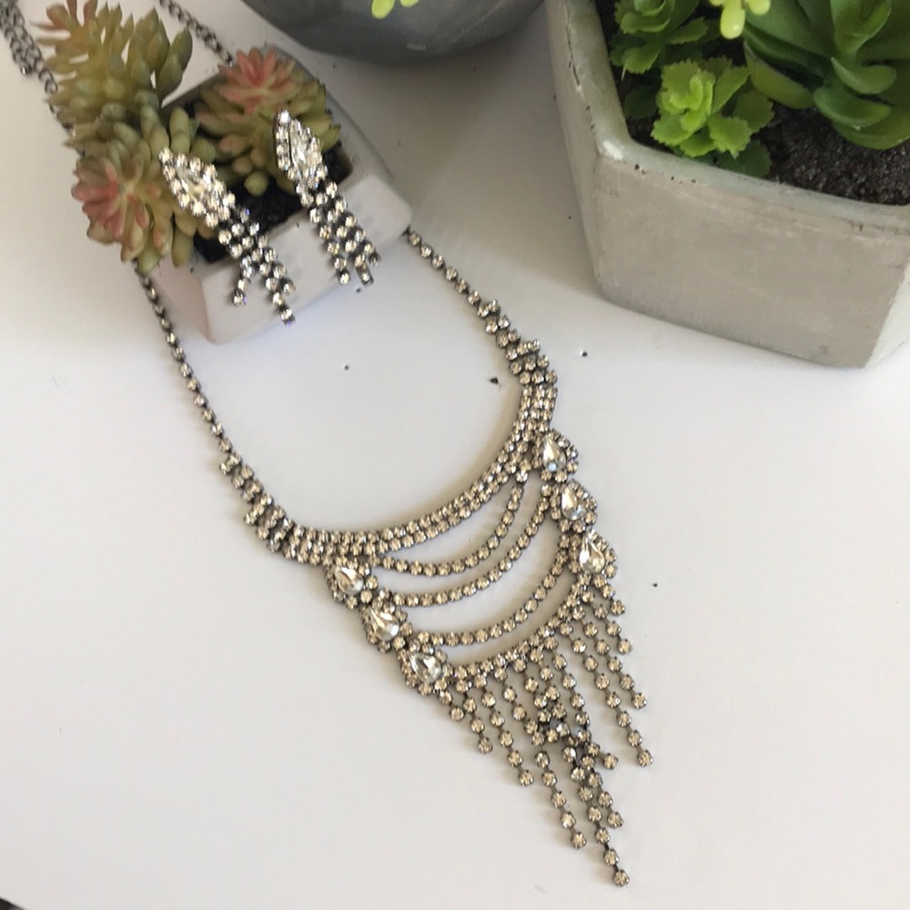 BUNDLE♥️deco rhinestone ladder necklace&earring